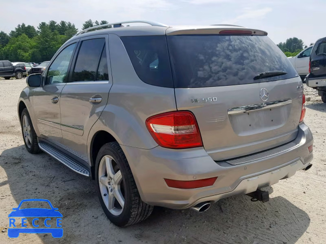 2009 MERCEDES-BENZ ML 550 4JGBB72E49A474170 Bild 2