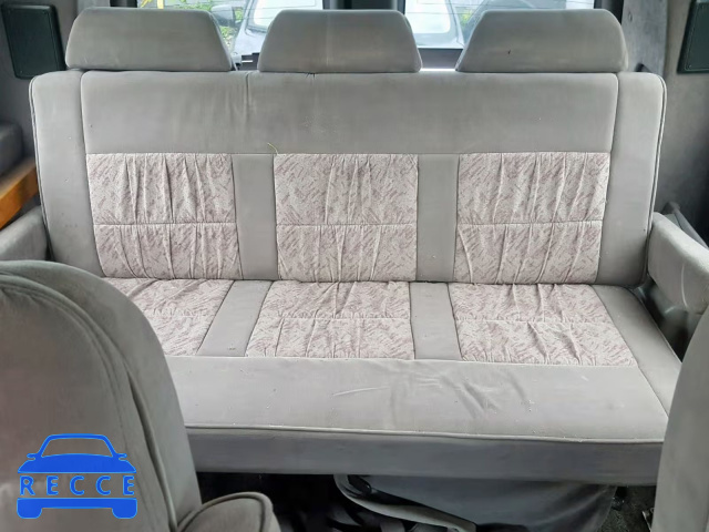 2004 GMC SAVANA RV 1GDFG15TX41148795 image 8