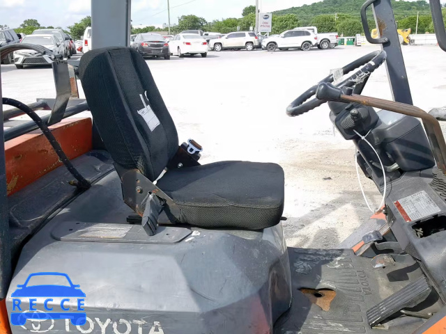 2004 TOYOTA FORKLIFT 85681 image 4