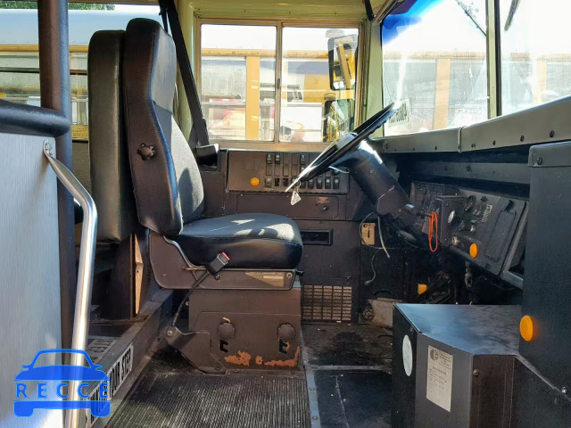 1998 INTERNATIONAL 3000 3800 1HVBBABL1WH538579 image 4