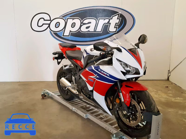 2015 HONDA CBR1000 RR JH2SC5900FK700105 Bild 0