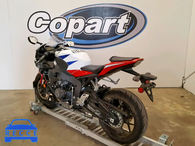 2015 HONDA CBR1000 RR JH2SC5900FK700105 Bild 2