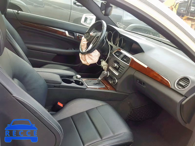 2013 MERCEDES-BENZ C 350 4MAT WDDGJ8JB3DG073263 зображення 4