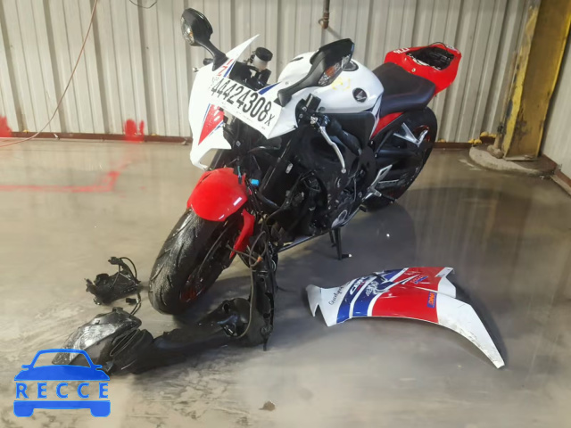 2015 HONDA CBR1000 RR JH2SC590XFK700256 зображення 1