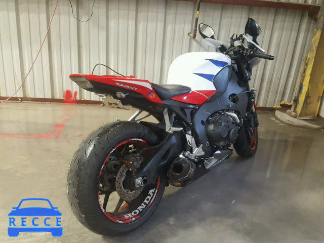 2015 HONDA CBR1000 RR JH2SC590XFK700256 Bild 3