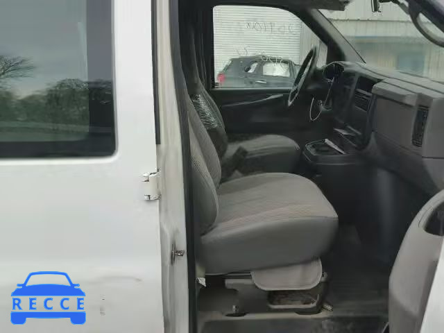 2007 GMC SAVANA G25 1GTGG29V071217055 image 4