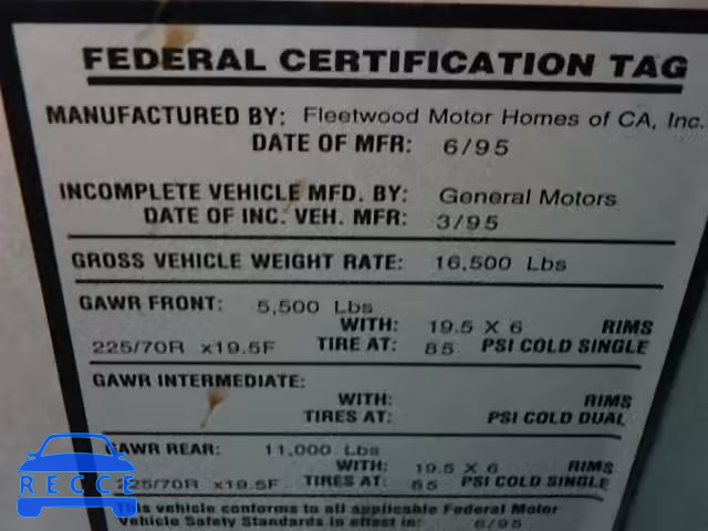 1995 CHEVROLET P30 1GBLP37N7S3318084 image 9