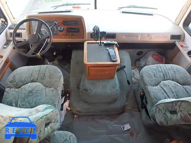 1995 CHEVROLET P30 1GBLP37N7S3318084 image 6