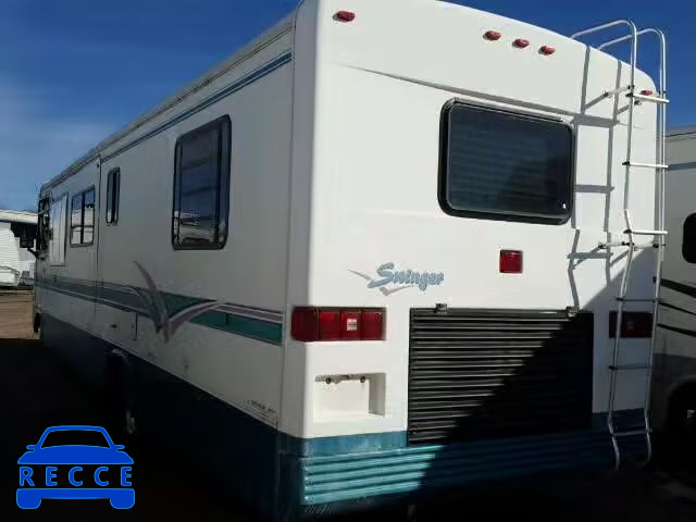 1995 CHEVROLET P30 1GBLP37NXS3309136 image 2