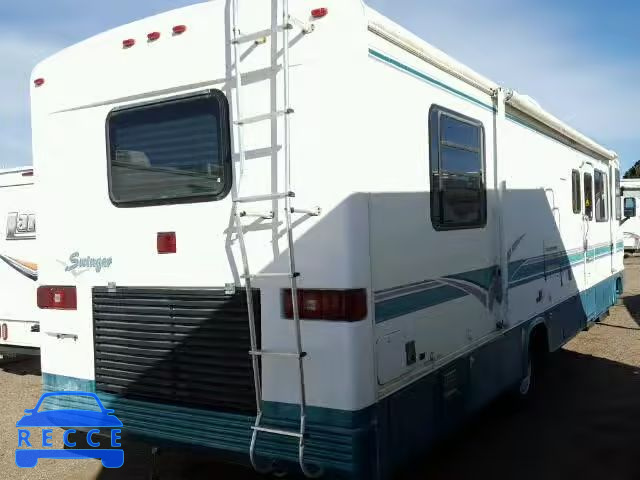 1995 CHEVROLET P30 1GBLP37NXS3309136 image 3