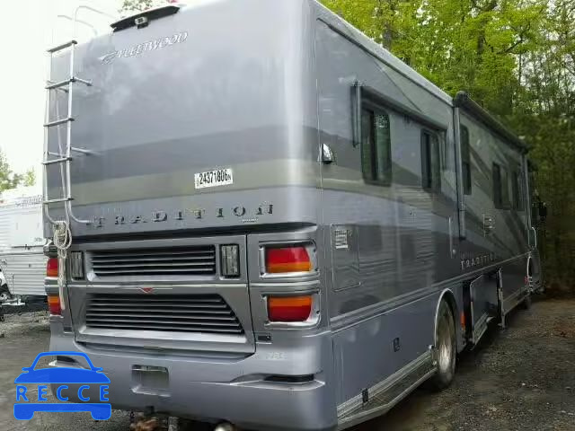 2005 SPARTAN MOTORS MOTOR HOME 4VZBR1J925C049884 зображення 3