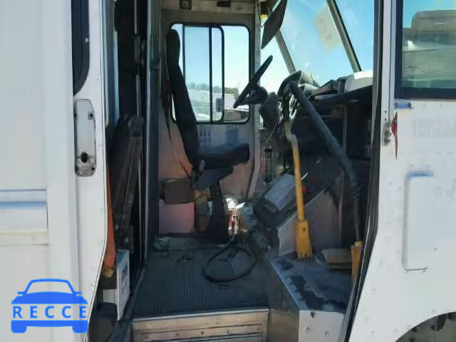 2004 FREIGHTLINER M LINE WAL 4UZAANBW74CN02892 Bild 4