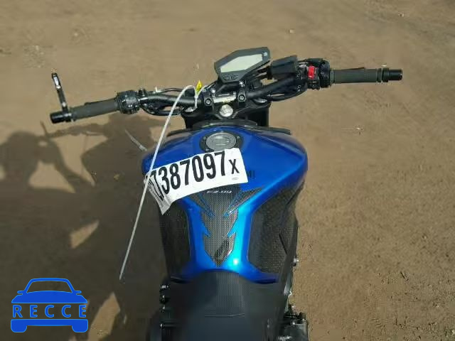 2016 YAMAHA FZ09 JYARN33E3GA010555 зображення 4