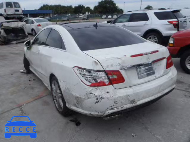 2010 MERCEDES-BENZ E550 WDDKJ7CB3AF012191 image 2