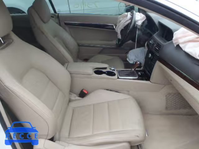 2010 MERCEDES-BENZ E550 WDDKJ7CB3AF012191 image 4