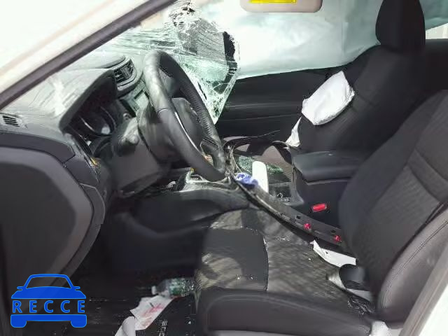 2017 NISSAN ROGUE SV 5N1AT2MV2HC741284 image 4