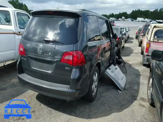 2011 VOLKSWAGEN ROUTAN SEL 2V4RW5DG1BR805269 image 3