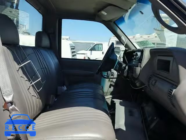 2002 CHEVROLET C3500-HD 3GBKC34GX2M104380 image 4