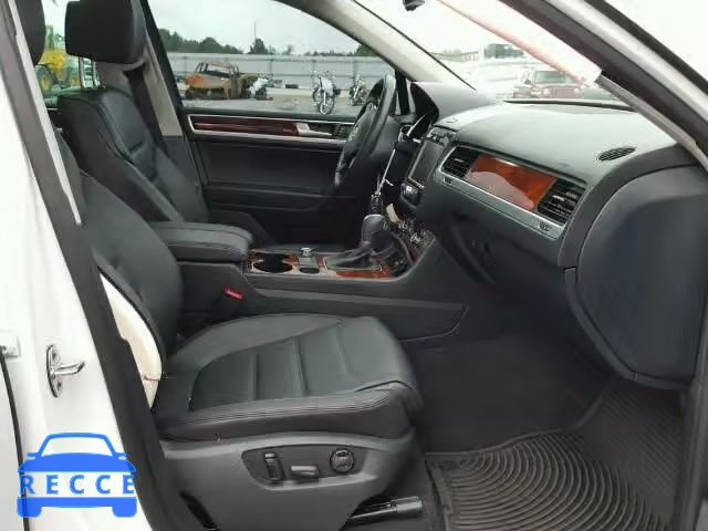 2014 VOLKSWAGEN TOUAREG V6 WVGEF9BP2ED014285 image 4