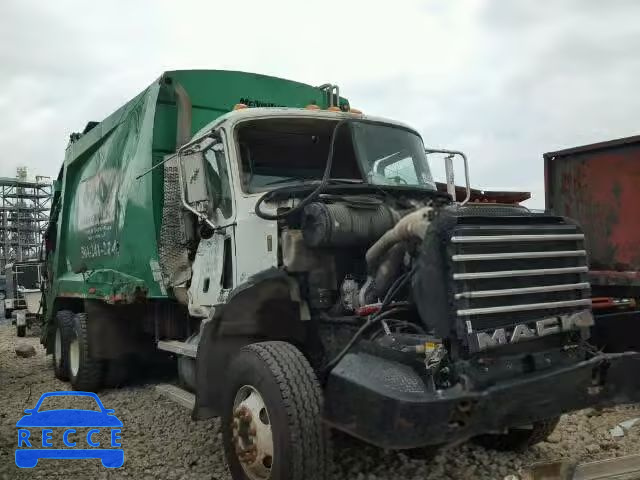 2007 MACK 700 1M2AT13C17M002510 image 0