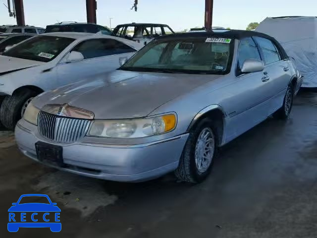 1998 LINCOLN TOWN CAR C 1LNFM83W4WY640280 Bild 1