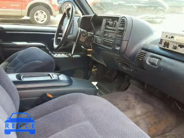 1996 GMC K1500 SUBU 1GKFK16R4TJ745823 image 4