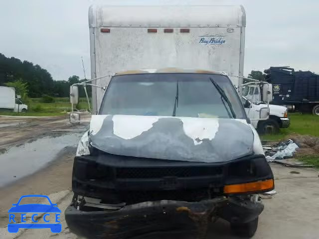 2004 CHEVROLET EXPRESS CU 1GBJG31U241231585 image 8