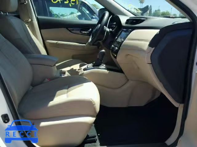2017 NISSAN ROGUE SV 5N1AT2MV5HC747208 image 4
