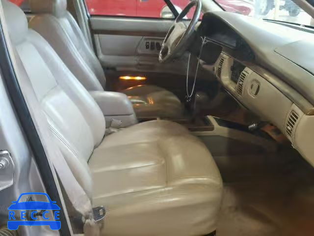 1996 OLDSMOBILE LSS 1G3HY52K1T4829373 image 4
