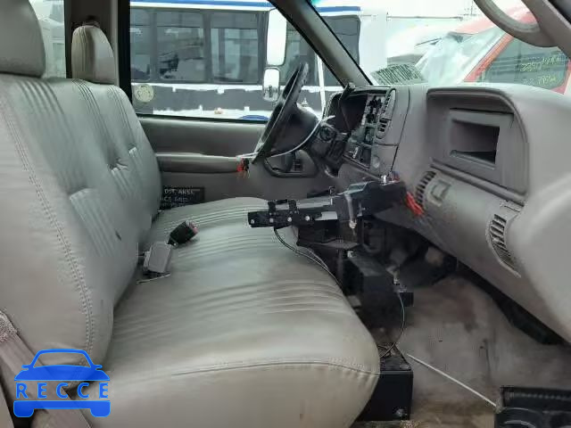 2002 CHEVROLET C3500-HD 3GBKC34G42M105802 image 4