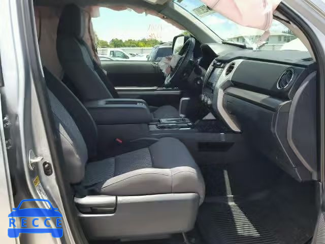 2017 TOYOTA TUNDRA CREWMAX 5TFDW5F10HX626230 image 4