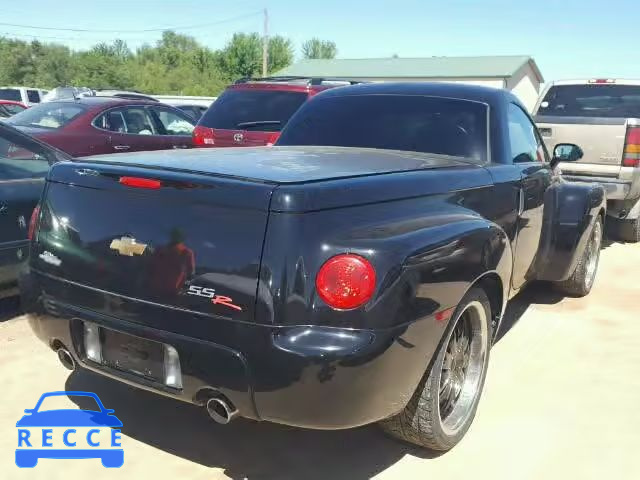 2004 CHEVROLET SSR 1GCES14P54B108881 Bild 3