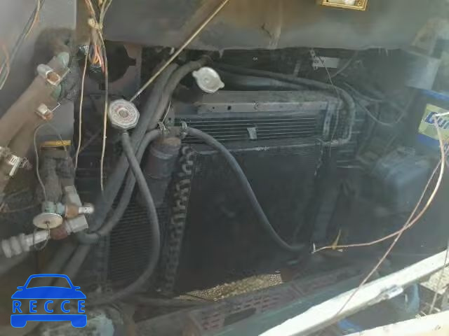 1985 CHEVROLET P30 1GBKP37W6F3317034 image 6