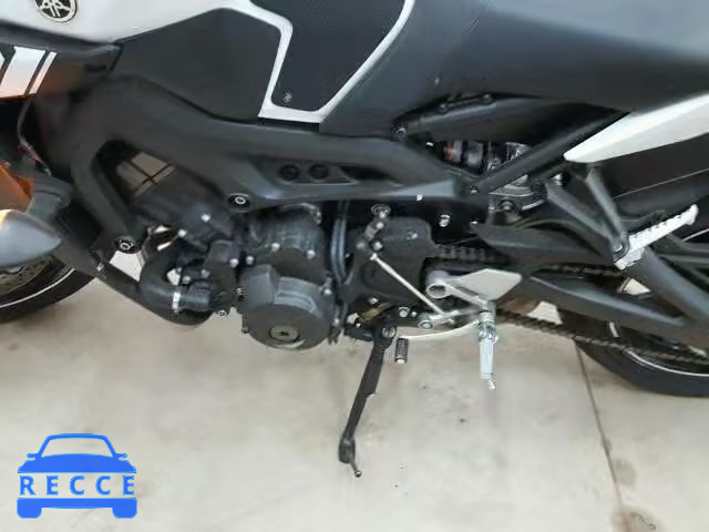 2017 YAMAHA FZ09 JYARN53E3HA001321 image 6