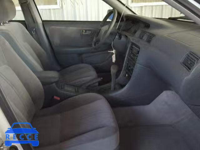 2001 TOYOTA CAMRY 4T1BG22K01U800768 image 4