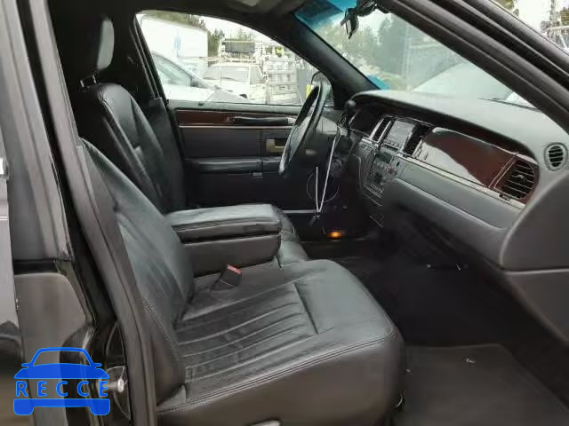 2006 LINCOLN TOWN CAR 1L1FM88WX6Y640472 зображення 4