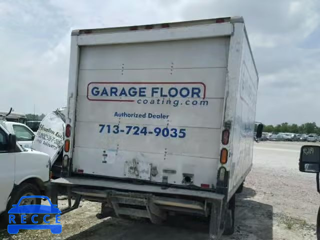 2004 GMC W4500 W450 J8DC4B14247008885 image 3