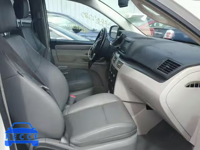 2011 VOLKSWAGEN ROUTAN SE 2V4RW3DG4BR805223 зображення 4