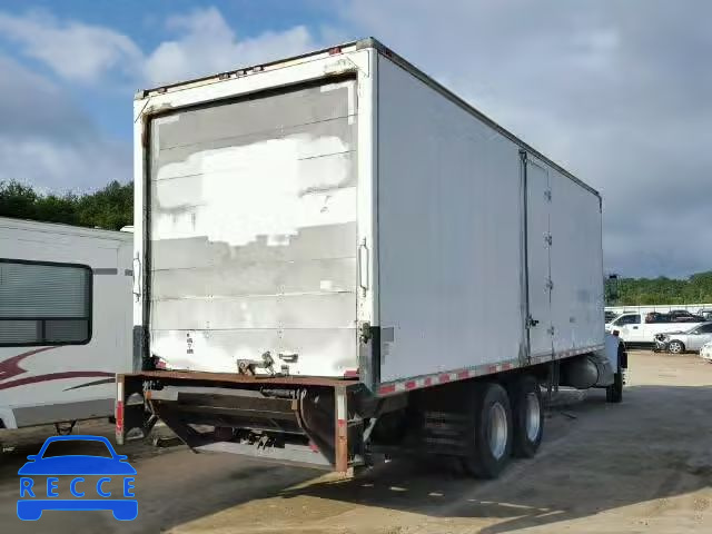 2004 PETERBILT CONVENTION 2NPNLZ9X74M825634 image 3