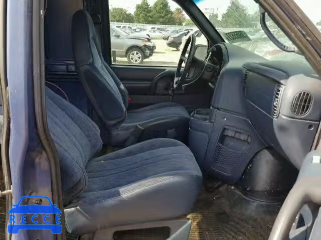 1997 CHEVROLET ASTRO 1GCDL19W0VB219560 image 4