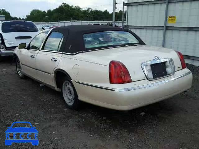 1998 LINCOLN TOWN CAR C 1LNFM83W6WY733396 зображення 2