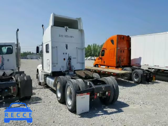 2011 PETERBILT CONVENTION 1XPHD49X8BD125062 Bild 2