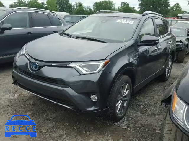 2017 TOYOTA RAV4 JTMDJREV7HD081736 Bild 1