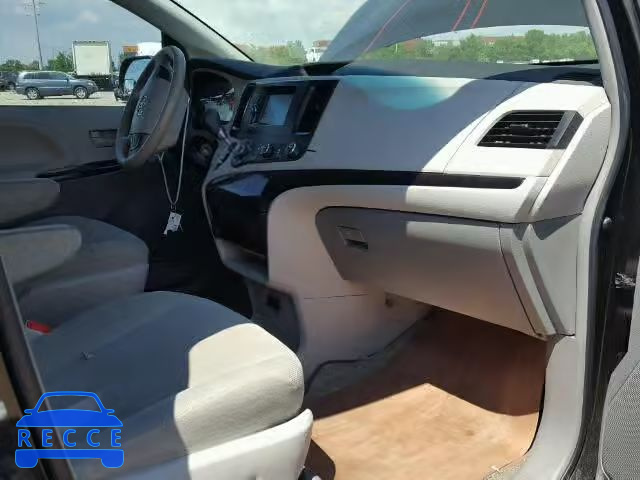 2011 TOYOTA SIENNA 5TDZK3DC7BS166376 image 4