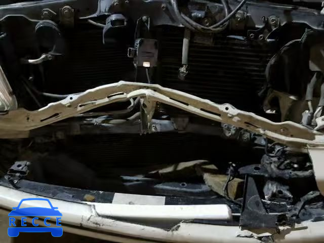 2003 LEXUS LX 470 JTJHT00W733523949 image 8