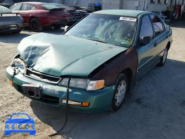 1996 HONDA ACCORD DX 1HGCD5624TA036071 image 1