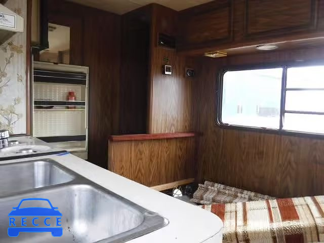 1984 FORD MOTORHOME 1FDKE30LXEHB21662 Bild 5