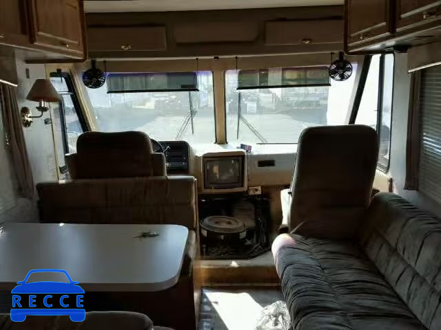 1995 CHEVROLET P30 1GBKP37NXS3303400 image 4