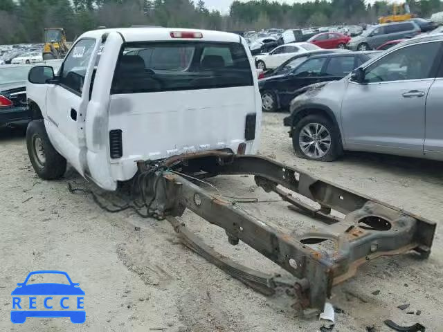 2003 GMC SIERRA C25 1GDHC24U23E275343 image 2