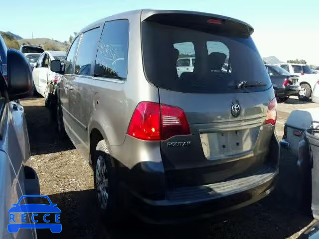 2010 VOLKSWAGEN ROUTAN S 2V4RW4D10AR324563 Bild 2